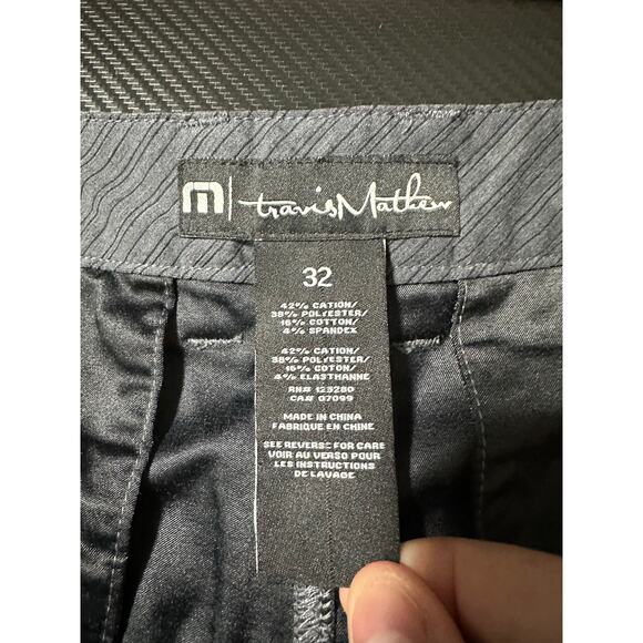 Travis Mathew Golf Shorts Striped Grey Black Size 32 x 10 Inch Lightweight - Picture 4 of 10
